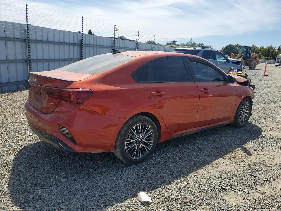 Photo 3 from auction – 2023 KIA FORTE with VIN 3KPF54AD8PE575677