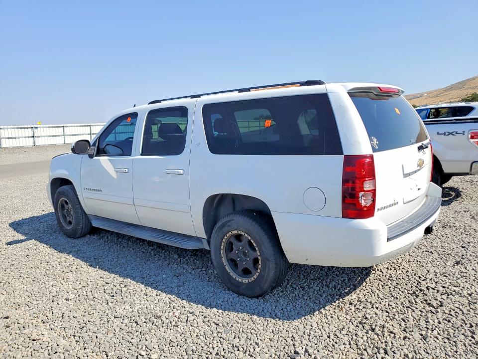 Photo 2 from auction – 2007 CHEVROLET SUBURBAN with VIN 3GNFK16327G181837