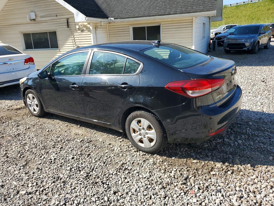 Photo 2 from auction – 2017 KIA FORTE with VIN 3KPFK4A79HE015803