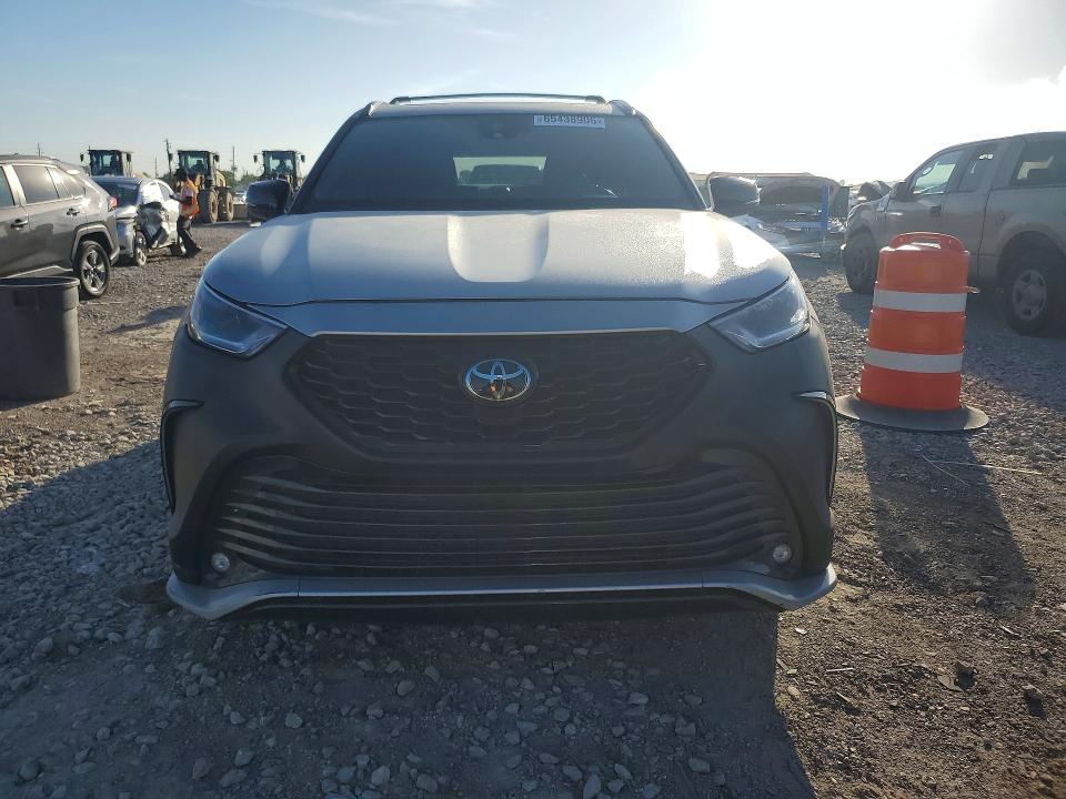 Photo 5 from auction – 2023 TOYOTA HIGHLANDER with VIN 5TDKDRAH2PS524649