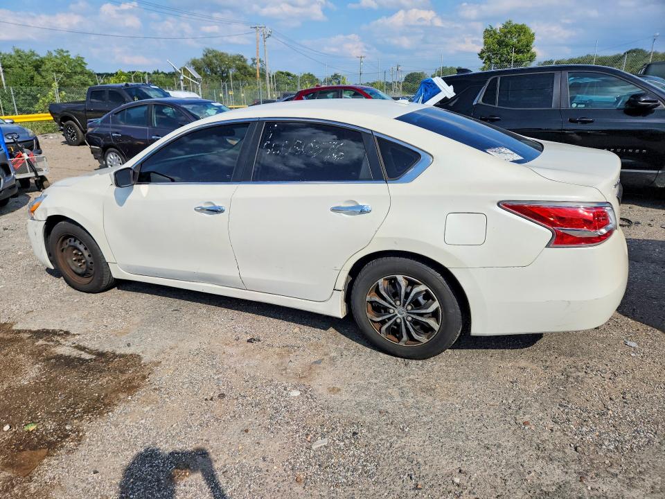 Photo 2 from auction – 2015 NISSAN ALTIMA with VIN 1N4AL3AP1FC221919