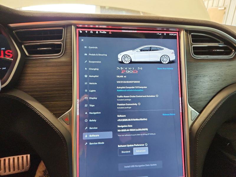 Photo 9 from auction – 2016 TESLA MODEL S with VIN 5YJSA1E44GF128342