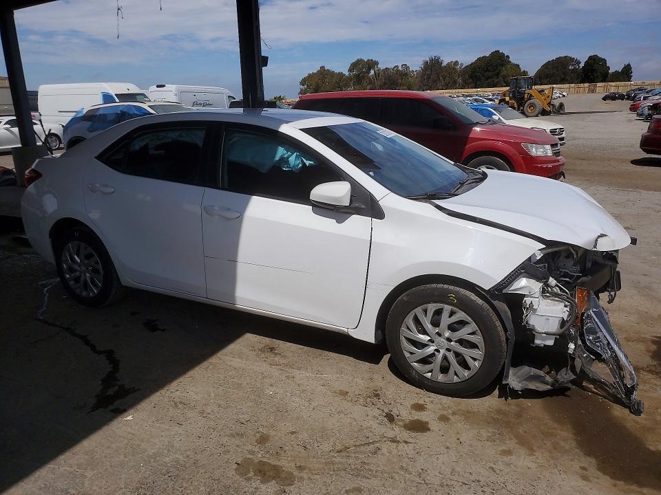 Photo 4 from auction – 2019 TOYOTA COROLLA with VIN 2T1BURHE9KC230338