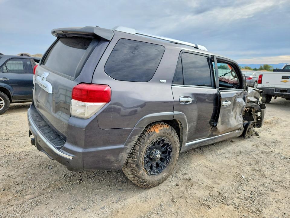Photo 3 from auction – 2013 TOYOTA 4RUNNER with VIN JTEBU5JR8D5132032