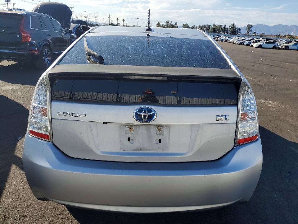 Photo 6 from auction – 2011 TOYOTA PRIUS with VIN JTDKN3DU6B0299800