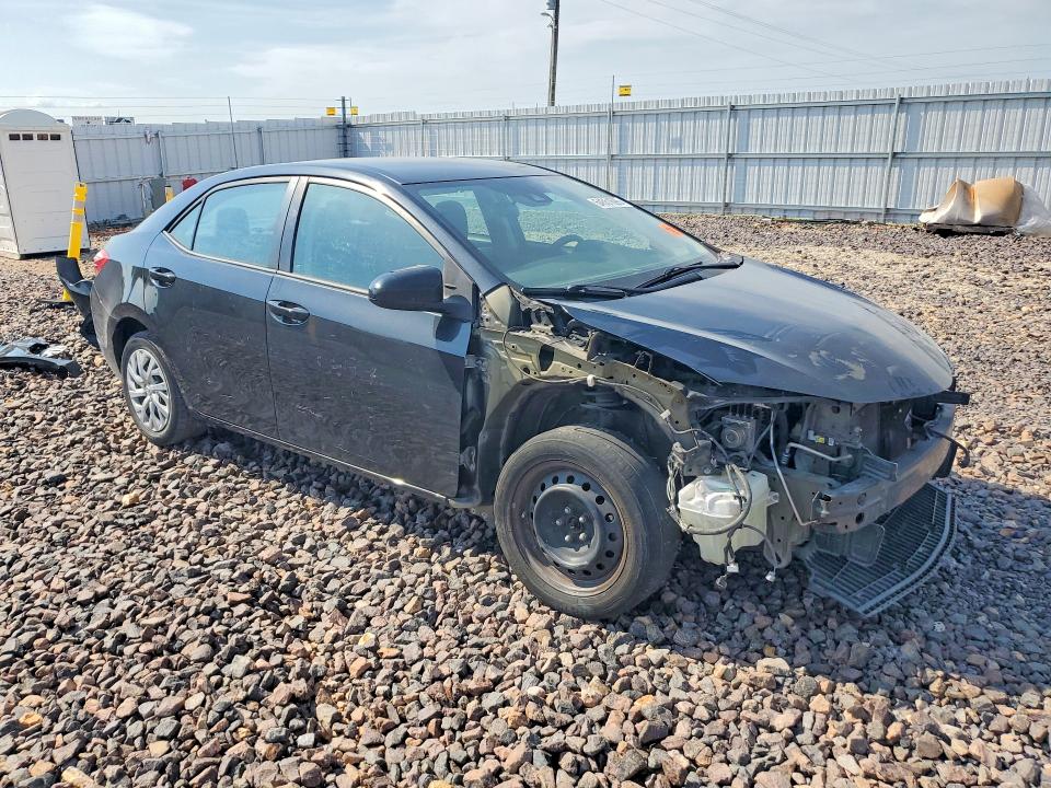 Photo 4 from auction – 2018 TOYOTA COROLLA with VIN 5YFBURHE3JP751005