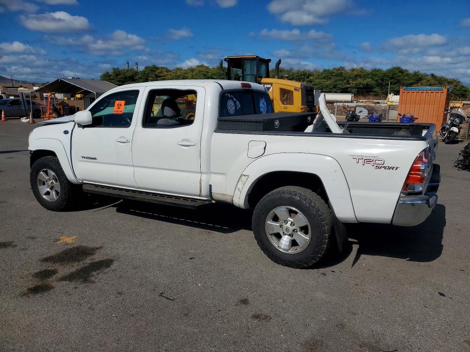 Снимка 2 от търг – 2011 TOYOTA TACOMA с VIN 3TMKU4HN7BM028818