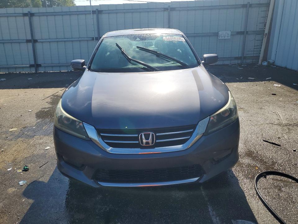 Photo 5 from auction – 2015 HONDA ACCORD with VIN 1HGCR2F83FA153276