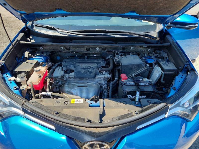 Photo 11 from auction – 2017 TOYOTA RAV4 with VIN JTMDFREV3HJ165751