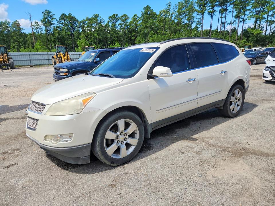 CHEVROLET TRAVERSE 2011 with VIN 1GNKRLED3BJ141161 - Photo from auction
