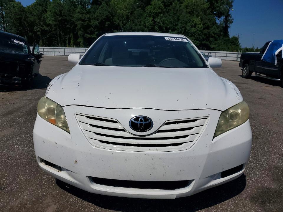 Photo 5 from auction – 2009 TOYOTA CAMRY with VIN 4T1BE46K99U904571