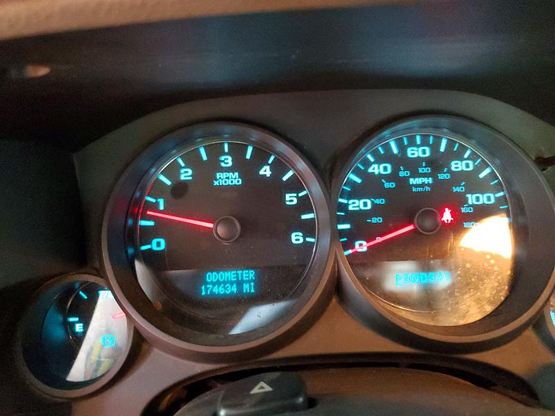 Photo 9 from auction – 2011 CHEVROLET SILVERADO with VIN 1GCNKPEX1BZ180117
