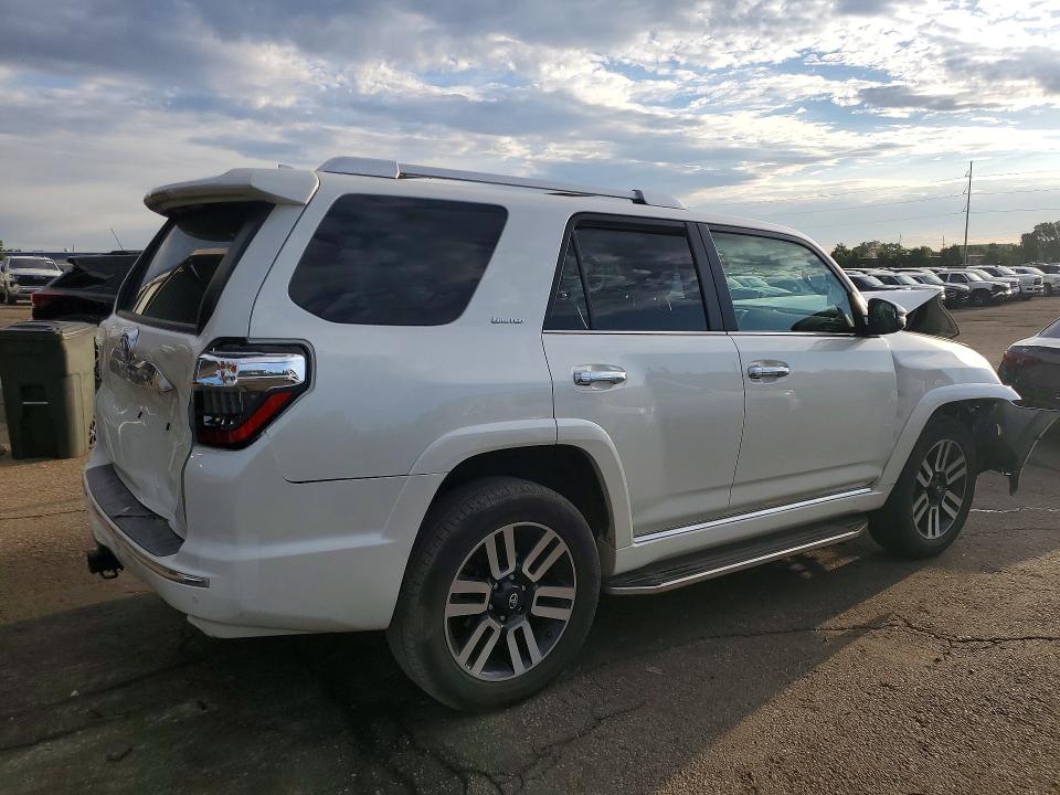 Photo 3 from auction – 2022 TOYOTA 4RUNNER with VIN JTEKU5JR3N6028270