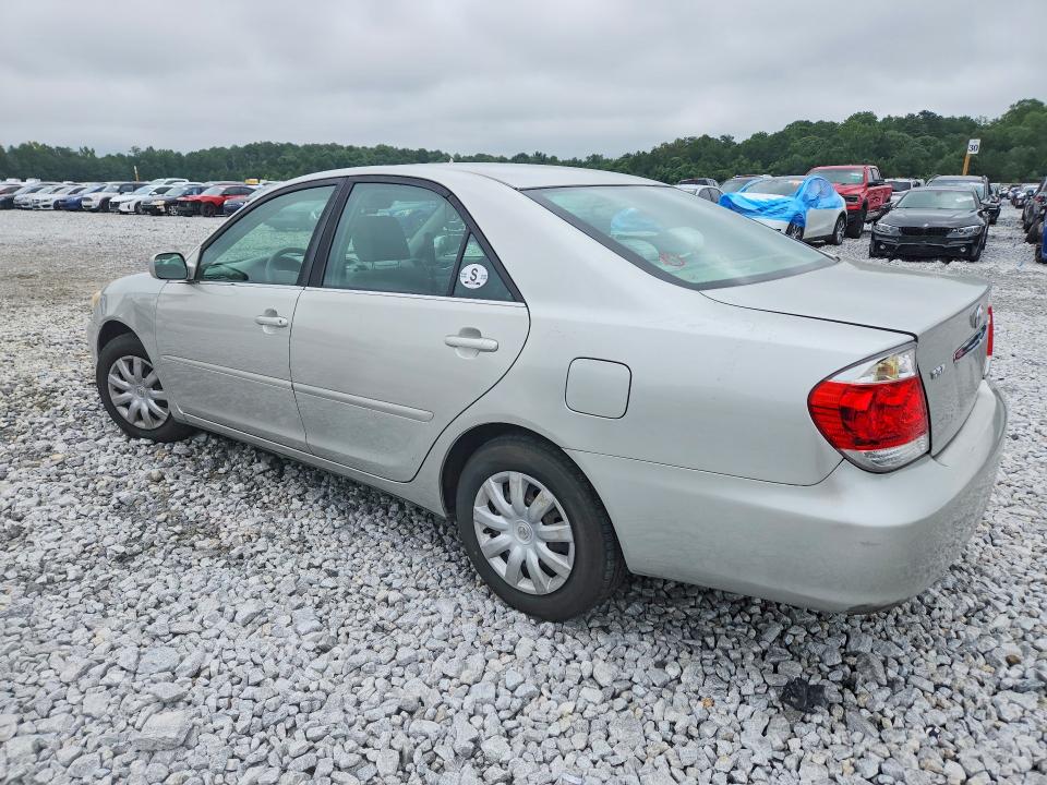 Photo 2 from auction – 2005 TOYOTA CAMRY with VIN 4T1BE30K05U970357