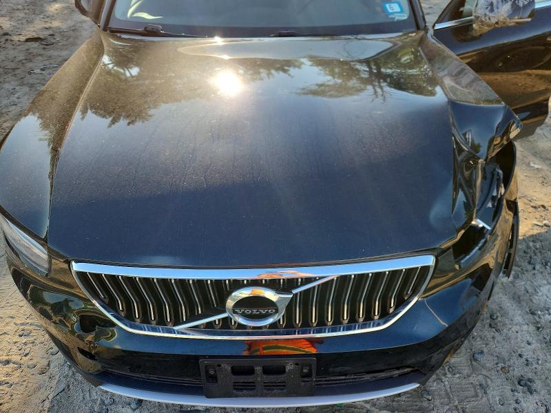 Photo 12 from auction – 2019 VOLVO XC40 with VIN YV4162UL8K2072796