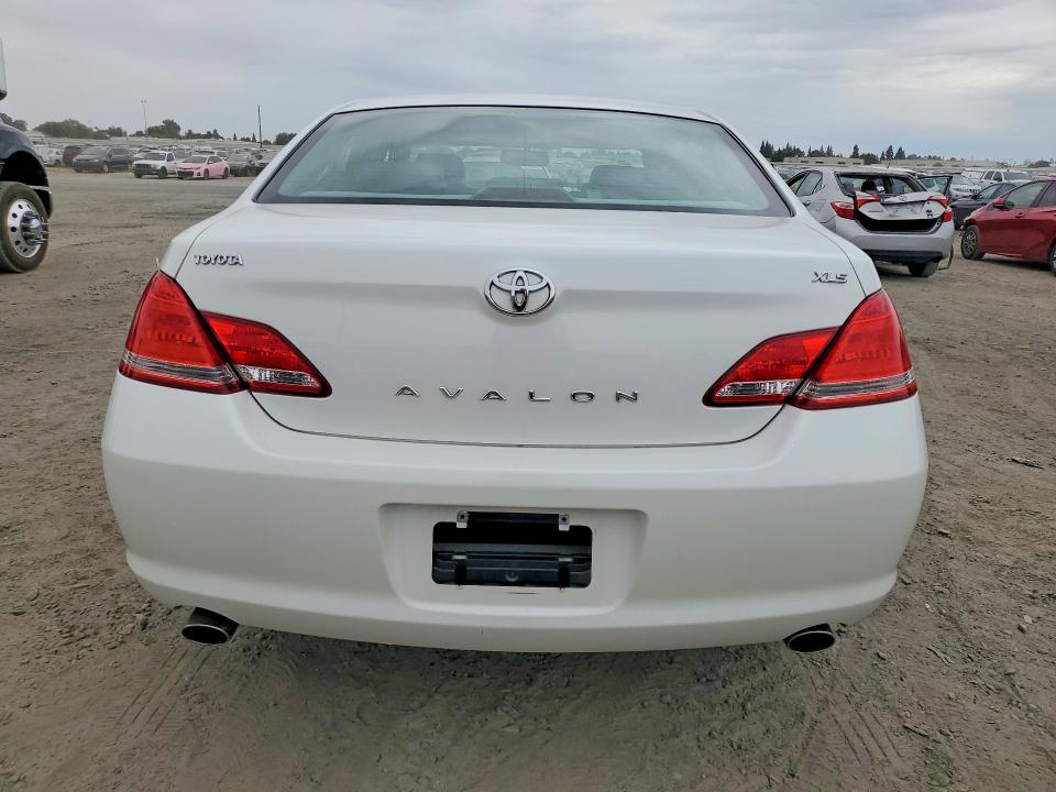 Photo 6 from auction – 2005 TOYOTA AVALON with VIN 4T1BK36B75U016995