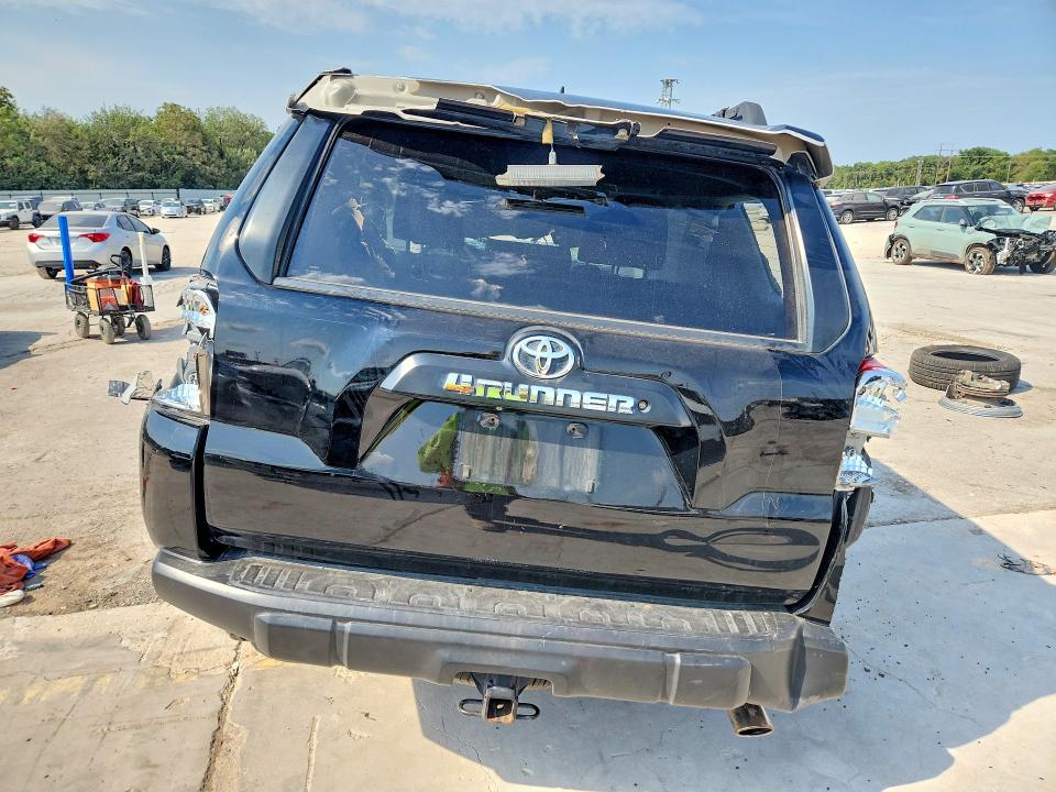Photo 6 from auction – 2013 TOYOTA 4RUNNER with VIN JTEBU5JR5D5132487