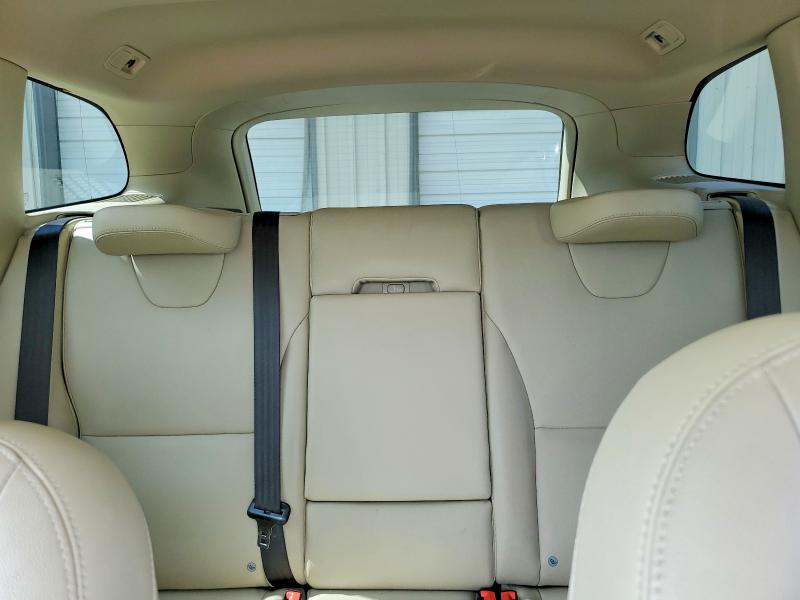 Zdjęcie 10 z aukcji – 2016 VOLVO XC60 z VIN YV4612RK4G2865119