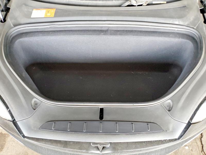 Photo 12 from auction – 2017 TESLA MODEL X with VIN 5YJXCBE2XHF070503