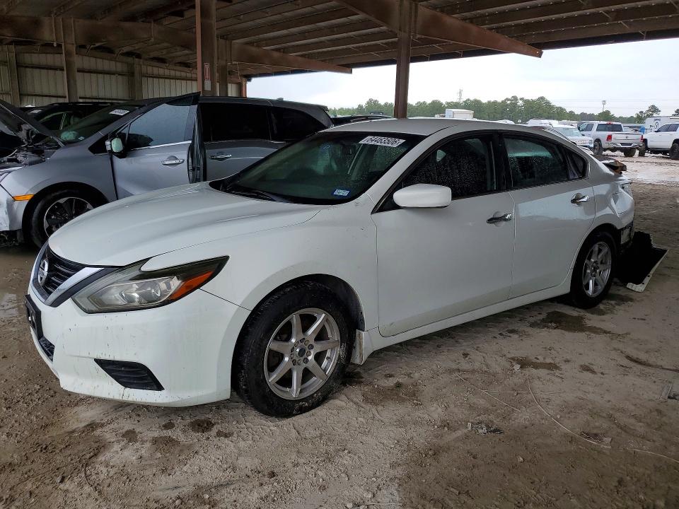NISSAN ALTIMA 2016 with VIN 1N4AL3AP0GC129184 - Photo from auction
