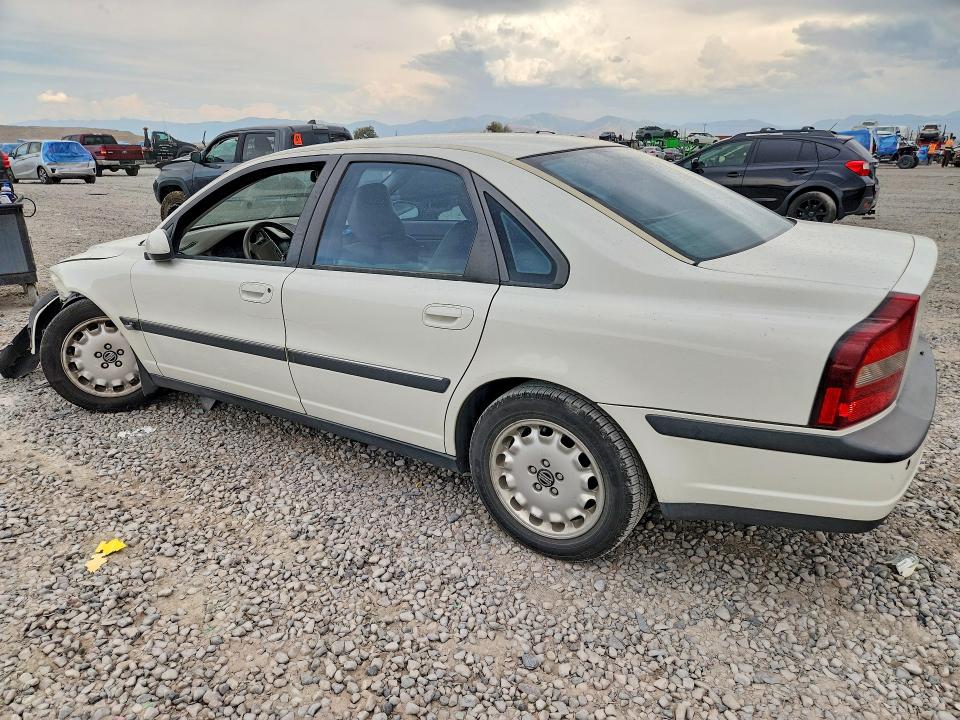 Photo 2 from auction – 1999 VOLVO S80 with VIN YV1TS97D0X1021935