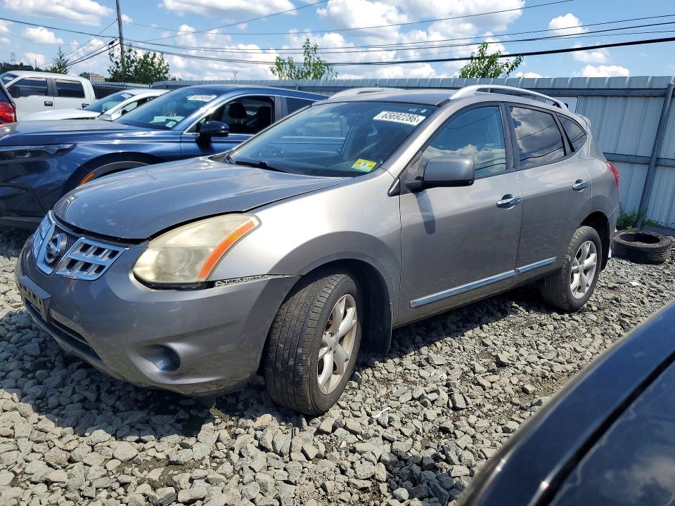 NISSAN ROGUE 2011 with VIN JN8AS5MV3BW685651 - Photo from auction