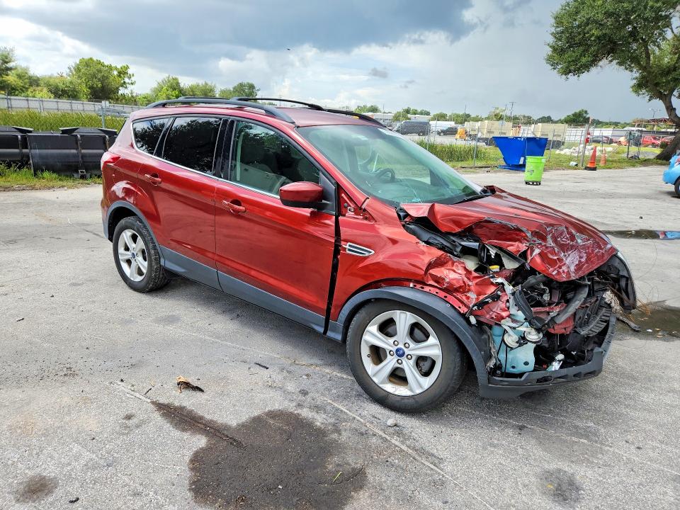 Photo 4 from auction – 2015 FORD ESCAPE with VIN 1FMCU0GX1FUC64099