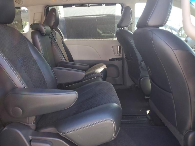 Photo 11 from auction – 2014 TOYOTA SIENNA with VIN 5TDXK3DC8ES494305
