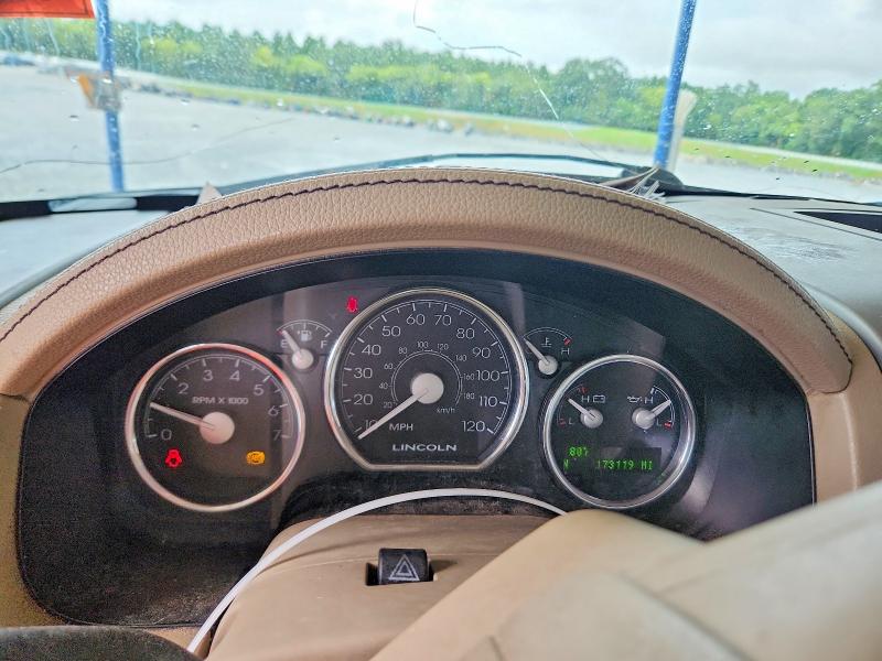 Photo 9 from auction – 2006 LINCOLN MARK LT with VIN 5LTPW16576FJ06258