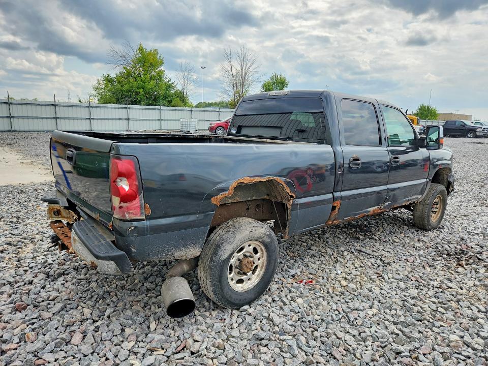 Photo 3 from auction – 2005 CHEVROLET SILVERADO with VIN 1GCHK23285F898616