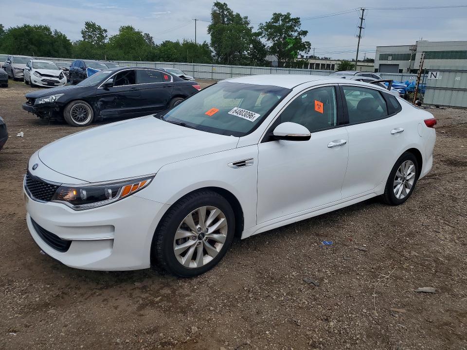 KIA OPTIMA 2016 with VIN 5XXGU4L36GG006801 - Photo from auction