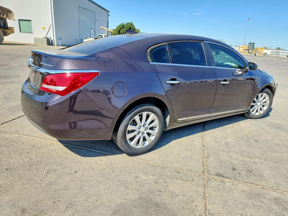 Photo 3 from auction – 2015 BUICK LACROSSE with VIN 1G4GA5GR9FF192565