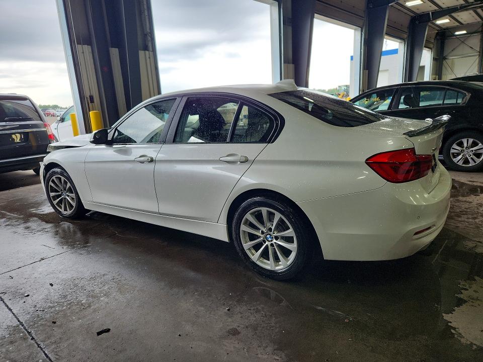 Photo 2 from auction – 2016 BMW 320 with VIN WBA8E5G52GNU20890