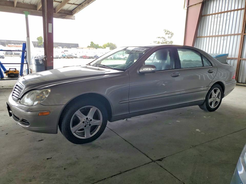 Снимка 1 от търг – 2004 MERCEDES-BENZ S с VIN WDBNG70J44A423164