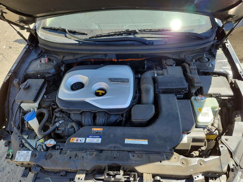 Photo 11 from auction – 2016 HYUNDAI SONATA HYBRID with VIN KMHE24L13GA033232