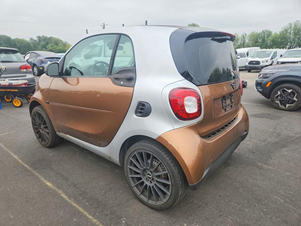 Foto 2 de la subasta – 2016 SMART FORTWO con VIN WMEFJ5DAXGK062528