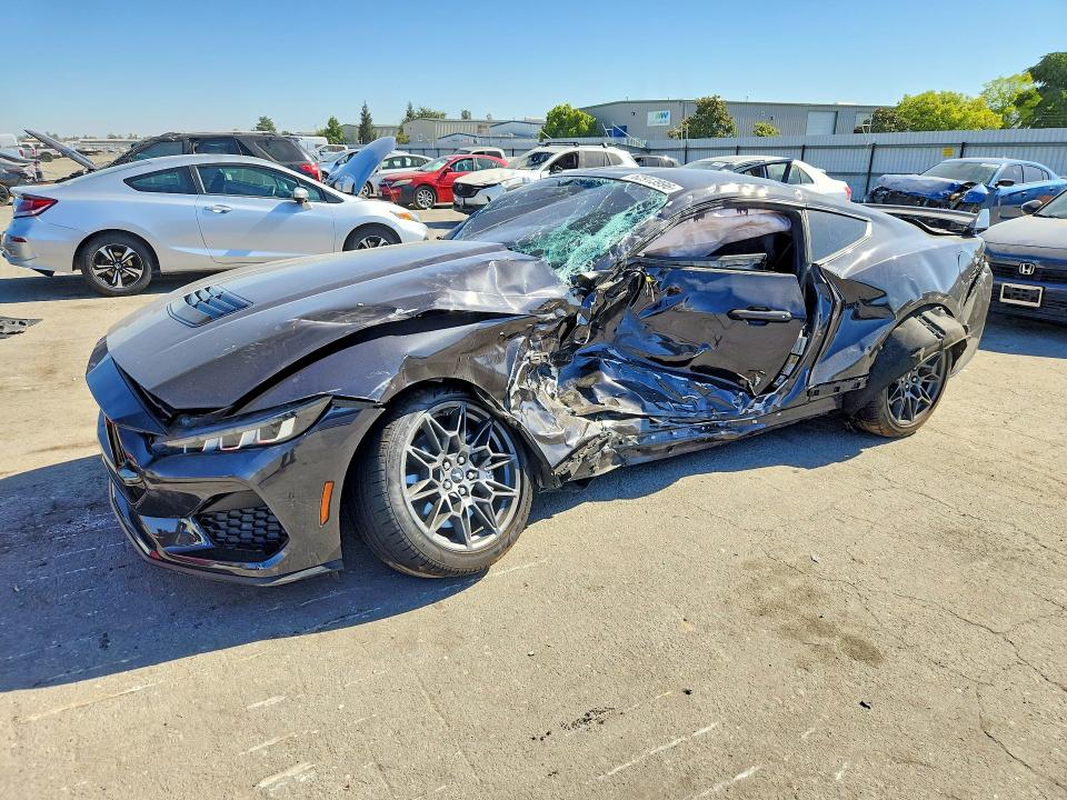 FORD MUSTANG 2024 with VIN 1FA6P8CF1R5418206 - Photo from auction