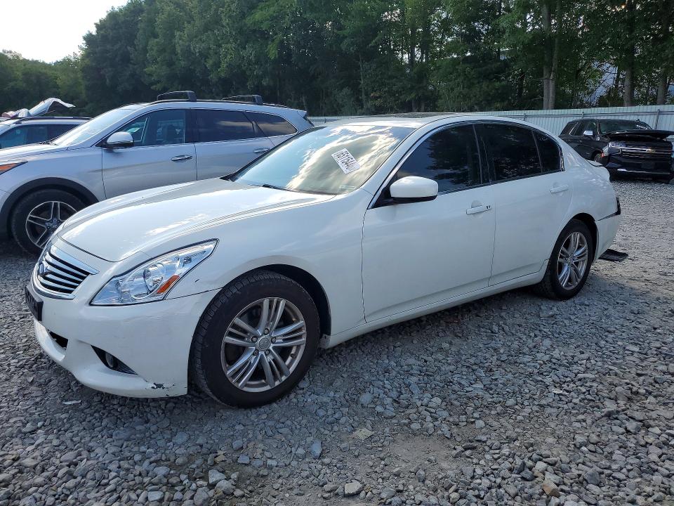 2013 INFINITI G37 SEDAN