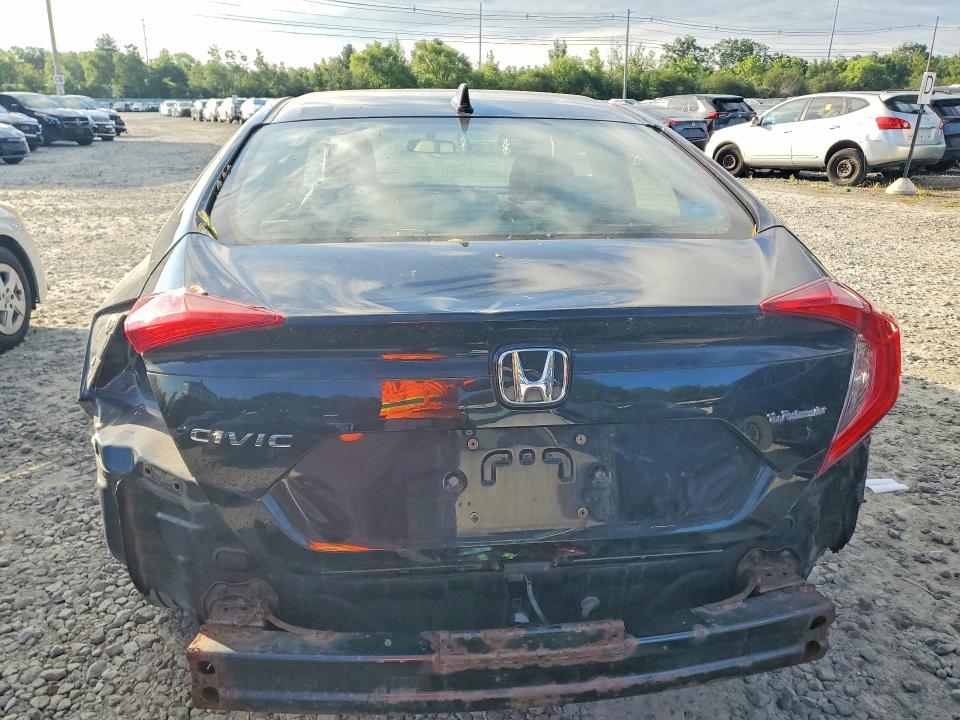 Photo 6 from auction – 2018 HONDA CIVIC with VIN 2HGFC2F79JH511111