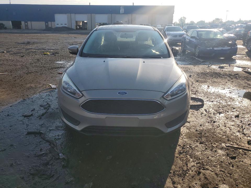 Photo 5 from auction – 2016 FORD FOCUS with VIN 1FADP3F25GL305564