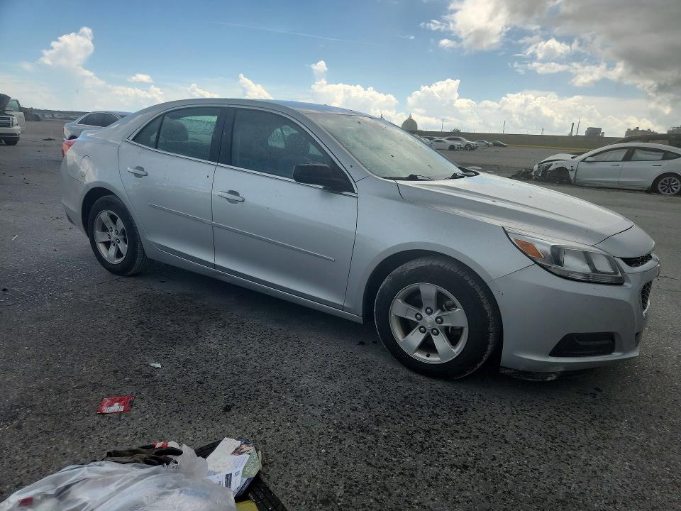 Photo 4 from auction – 2015 CHEVROLET MALIBU with VIN 1G11B5SL5FU153311