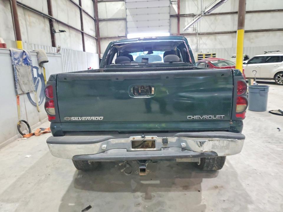 Photo 6 from auction – 2006 CHEVROLET SILVERADO with VIN 1GCHK29U06E183121