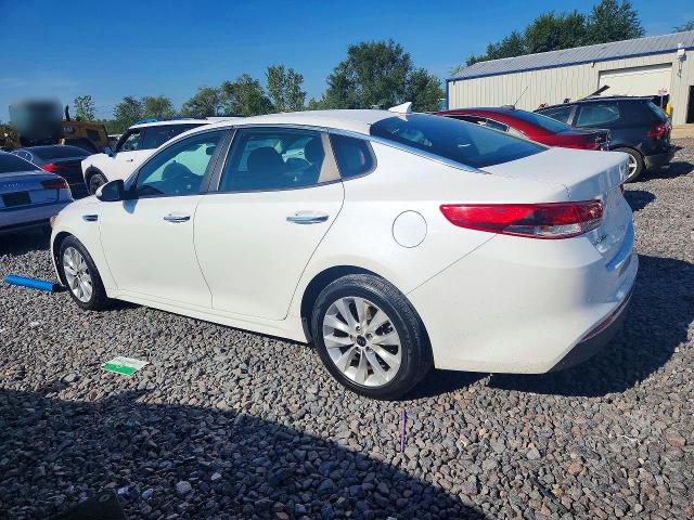 Photo 2 from auction – 2018 KIA OPTIMA with VIN 5XXGT4L32JG252271