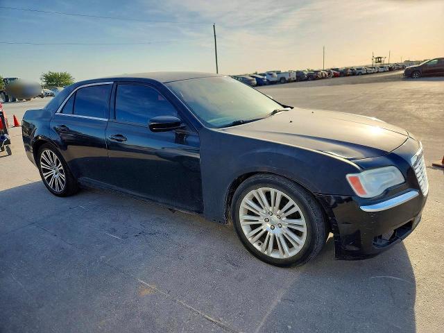 Photo 4 from auction – 2013 CHRYSLER 300 with VIN 2C3CCABGXDH658645