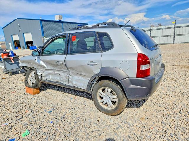 Photo 2 from auction – 2007 HYUNDAI TUCSON with VIN KM8JN72D47U528086