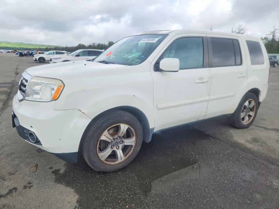 HONDA PILOT 2015 with VIN 5FNYF4H31FB048575 - Photo from auction