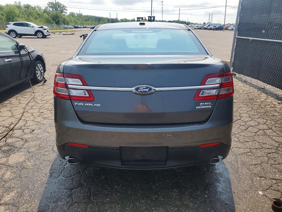 Photo 6 from auction – 2015 FORD TAURUS with VIN 1FAHP2E84FG208879