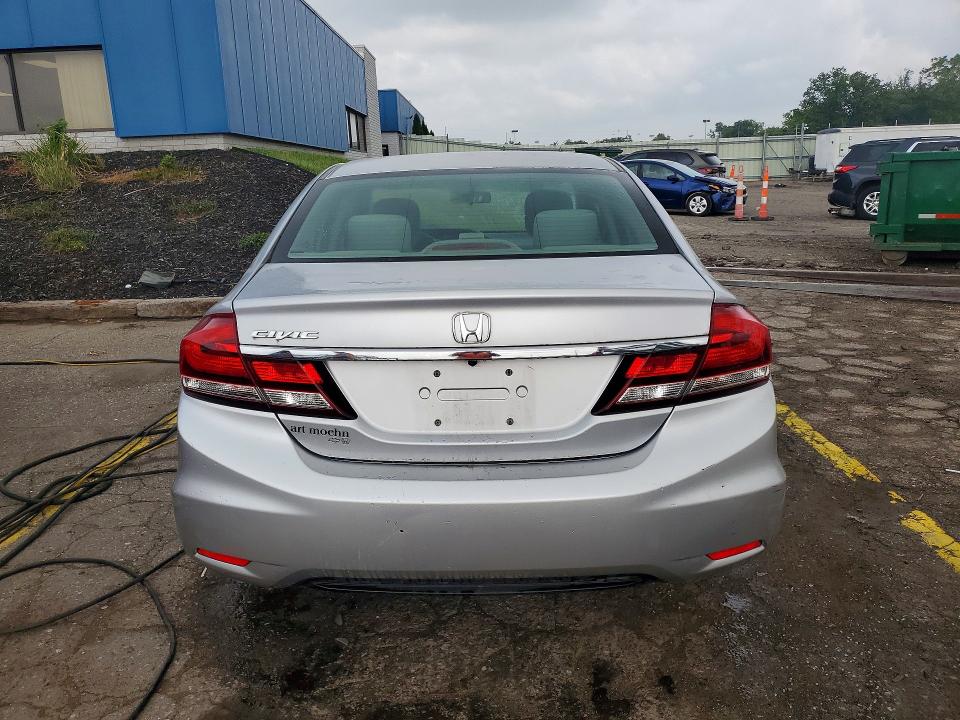 Photo 6 from auction – 2015 HONDA CIVIC with VIN 19XFB2F58FE070994