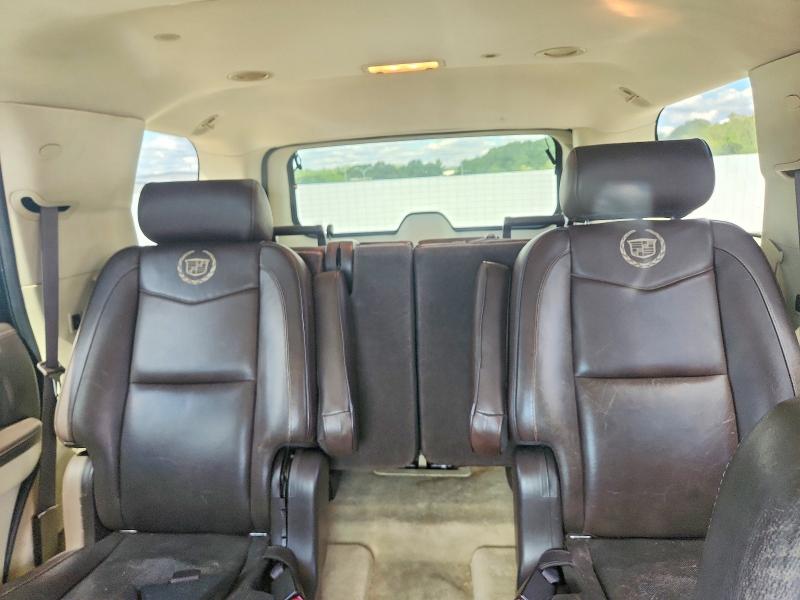Photo 10 from auction – 2010 CADILLAC ESCALADE with VIN 1GYUKDEF4AR157957