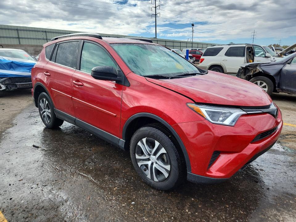 Photo 4 from auction – 2017 TOYOTA RAV4 with VIN 2T3BFREV4HW624939